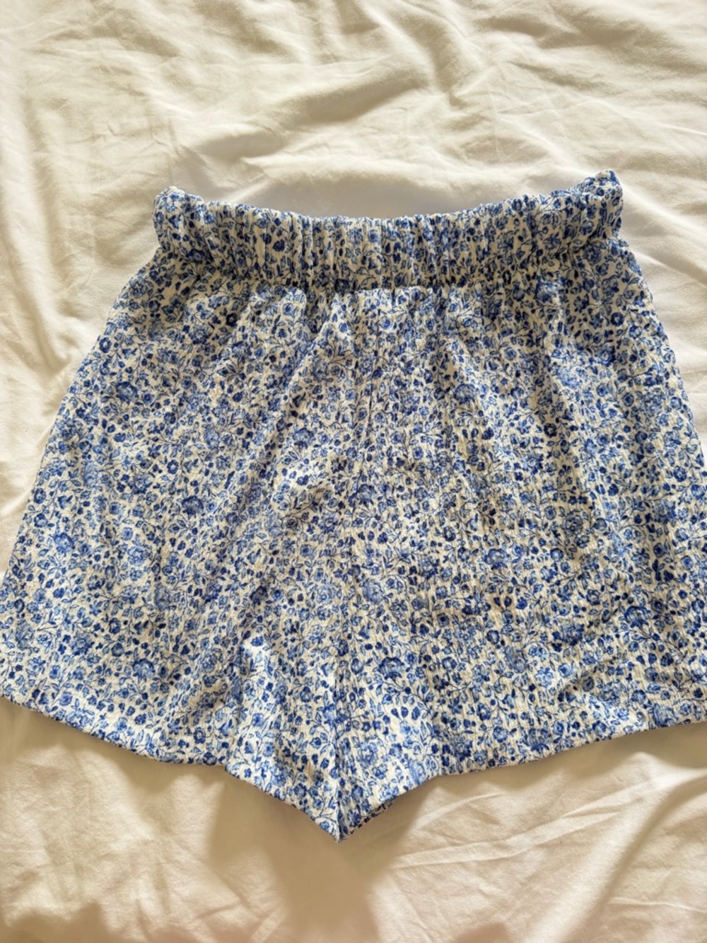 H&M Blue Floral High-Waist Women’s Shorts